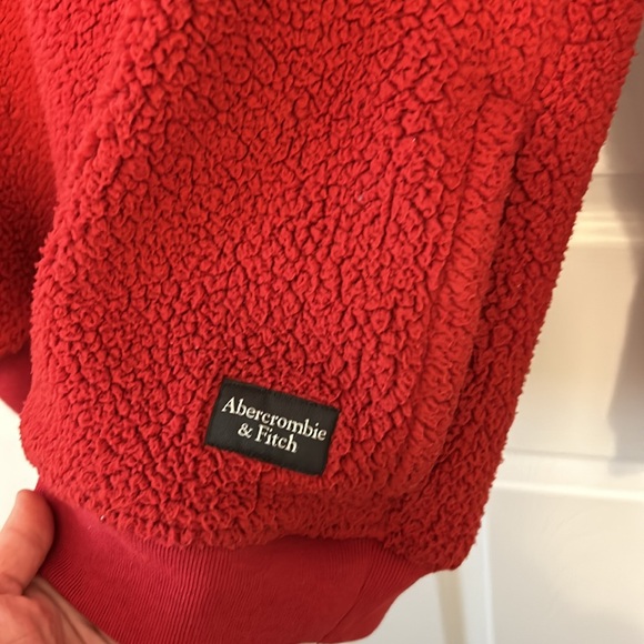 Abercrombie Kids 1/4 button Sherpa. Dark red color. Size 13/14. Excellent cond. - Picture 3 of 8